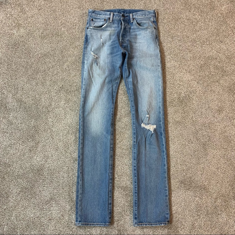 Men's LEVIS 501 Light Wash DISTRESSED Cotton BUTTON FLY Classic JEANS 28 x 34